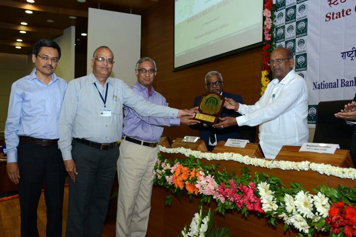 Best Performance Award – 2016